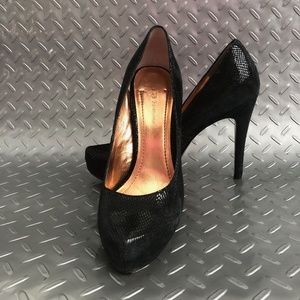 BCBGeneration Black Leather Snake Platform Stiletto Pointed Heels Size 7.5